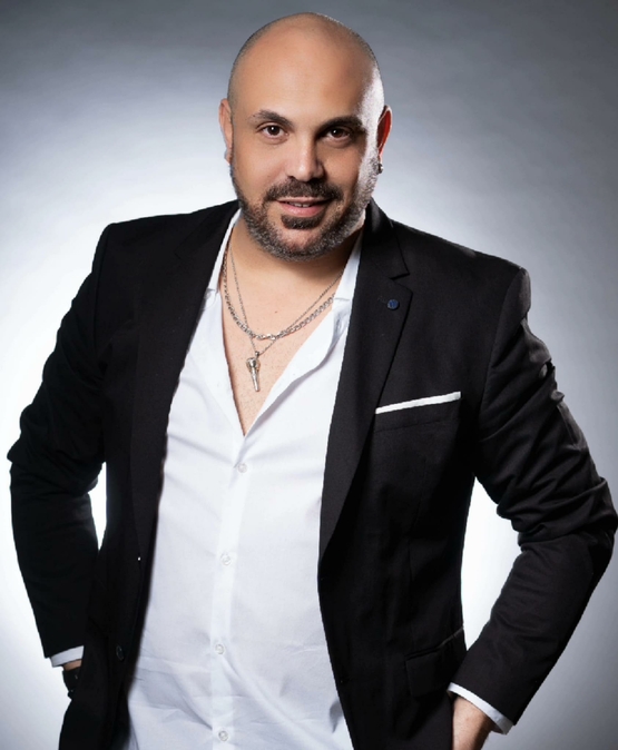 תמונת מופע: הסלוניקאי -אסי יחיאל  חגיגה יוונית בנר ראשון של חנוכה